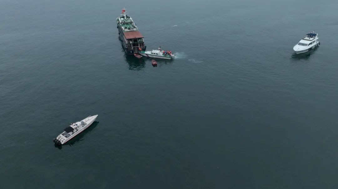 中国海警局南海分局组织南海伏季休渔第一次同步执法行动