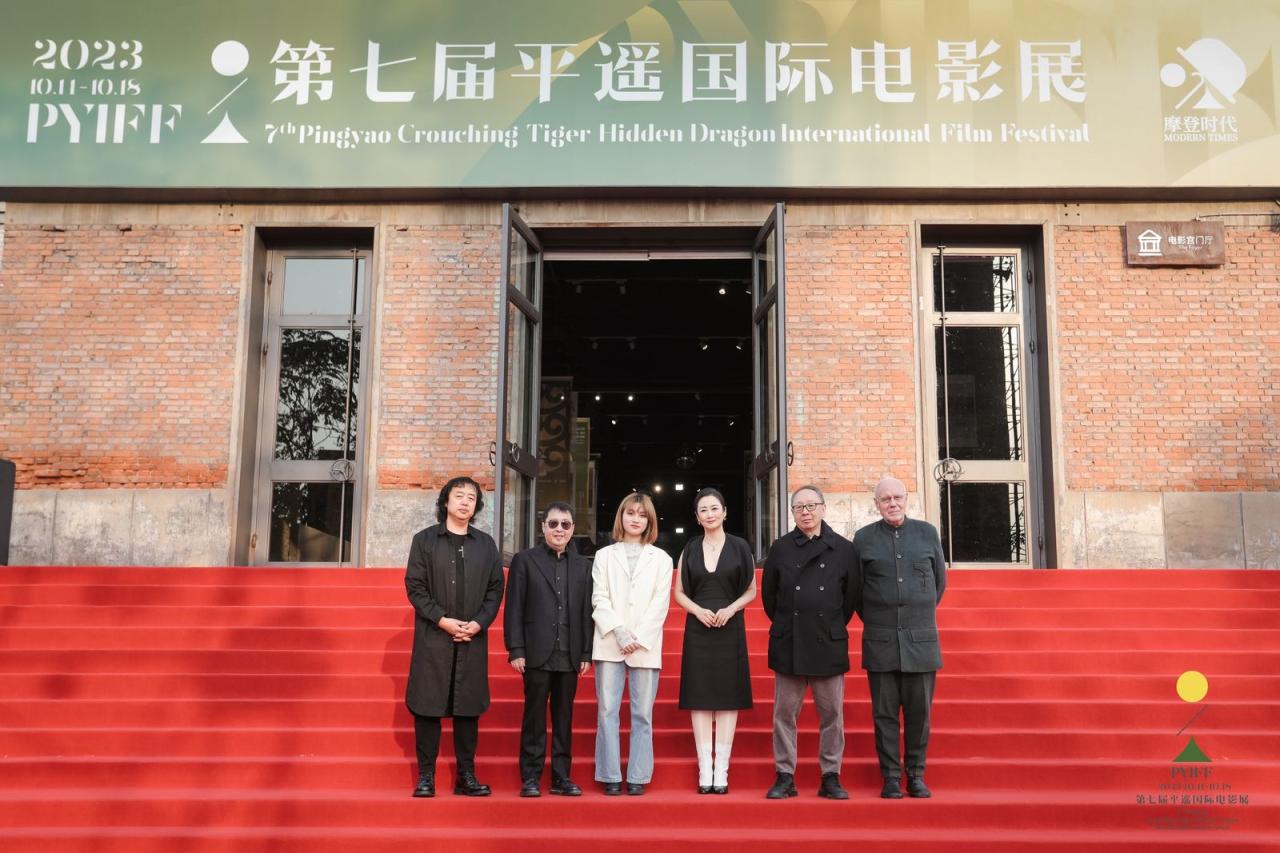 平遥影展开幕，吕克·贝松黄建新宁浩周冬雨朱一龙王俊凯等电影人齐聚